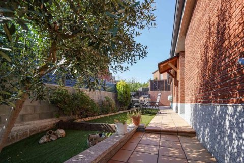 Купить дом в Маскефа, Испания с 5 спален, 248м², № 1937 - фото 12