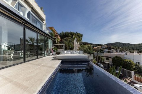 Дом с 5 спальнями в Ситжесе, Барселона, Каталония, Испания № 6486