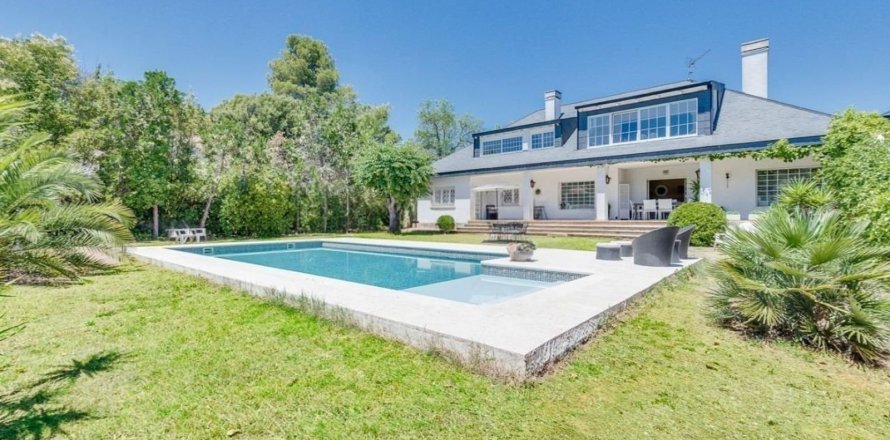 6 bedrooms house for sale in Sant Cugat Del Valles, Barcelona, Catalonia, Spain № 6627