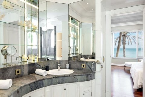 6 bedrooms house for sale in Sitges, Barcelona, Catalonia, Spain № 6631 - photo 22