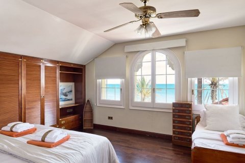 6 bedrooms house for sale in Sitges, Barcelona, Catalonia, Spain № 6631 - photo 25