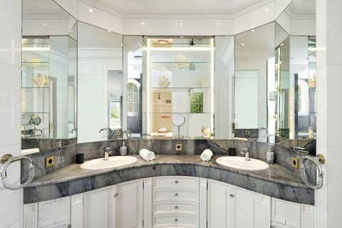 6 bedrooms house for sale in Sitges, Barcelona, Catalonia, Spain № 6631 - photo 21