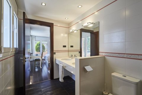 6 bedrooms house for sale in Sant Cugat Del Valles, Barcelona, Catalonia, Spain № 6626 - photo 16