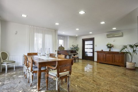 6 bedrooms house for sale in Sant Cugat Del Valles, Barcelona, Catalonia, Spain № 6626 - photo 2