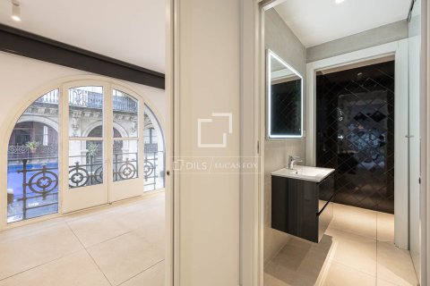 1 chambre apartment à vendre à Barcelona, Catalonia, Spain № 4444 - photo 9