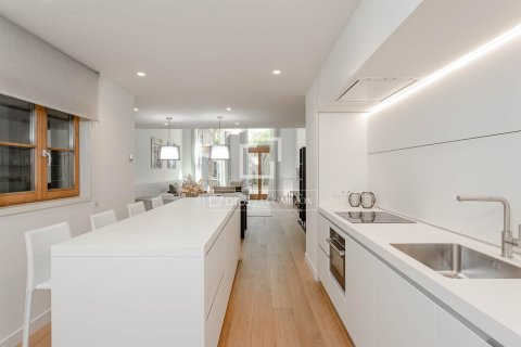 3 chambres apartment à vendre à Barcelona, Catalonia, Spain № 4440 - photo 16