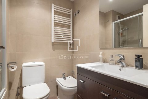 3 chambres apartment à vendre à Eixample, Barcelona, Catalonia, Spain № 4445 - photo 17