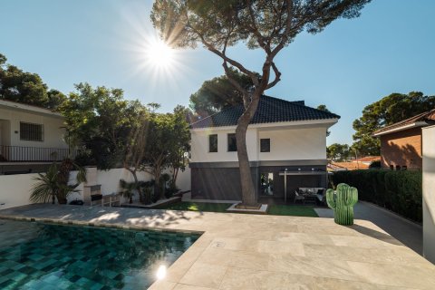 5 bedrooms house for sale in Castelldefels, Barcelona, Catalonia, Spain № 6574 - photo 19