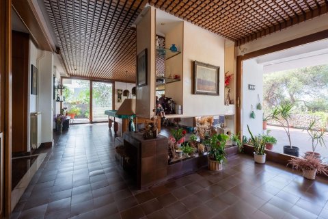 Сasa de 9 dormitorios en venta en Castelldefels, Barcelona, Cataluña, Spain № 6575 - foto 7