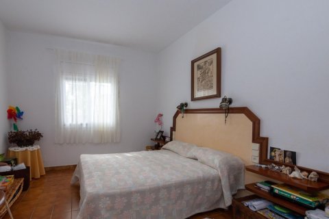 Сasa de 9 dormitorios en venta en Castelldefels, Barcelona, Cataluña, Spain № 6575 - foto 16