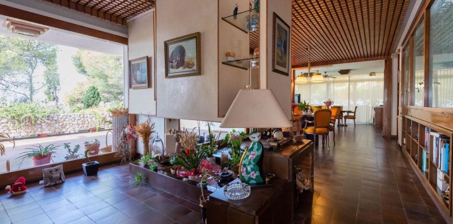 Сasa de 9 dormitorios en venta en Castelldefels, Barcelona, Cataluña, Spain № 6575