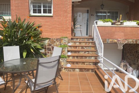 4 bedrooms townhouse for sale in Palau-Solita I Plegamans, Barcelona, Catalonia, Spain № 4699 - photo 23