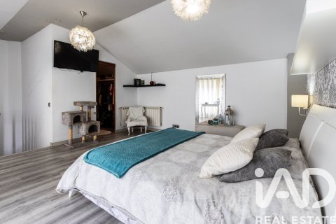 4 bedrooms townhouse for sale in Palau-Solita I Plegamans, Barcelona, Catalonia, Spain № 4699 - photo 3