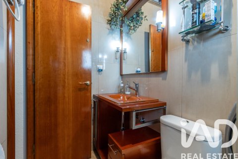 4 bedrooms townhouse for sale in Palau-Solita I Plegamans, Barcelona, Catalonia, Spain № 4699 - photo 11