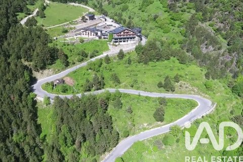 4716 sq.m. commercial property for sale in Lleida, Catalonia, Spain № 4700 - photo 21