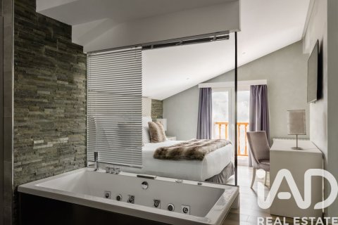 4716 sq.m. commercial property for sale in Lleida, Catalonia, Spain № 4700 - photo 25