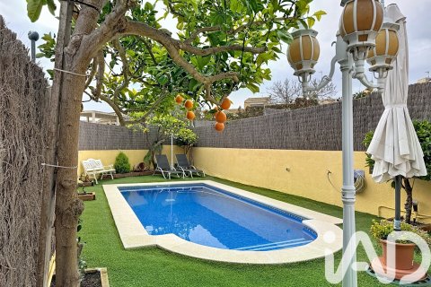 4 bedrooms townhouse for sale in Calafell, Tarragona, Catalonia, Spain № 4698 - photo 8