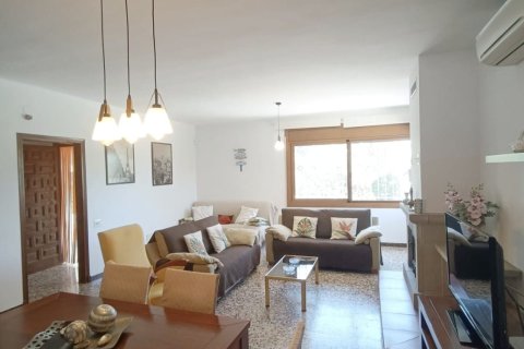 Купить дом в Л'Аметлья-де-Мар, Испания с 3 спальни, 196м², № 4695 - фото 6