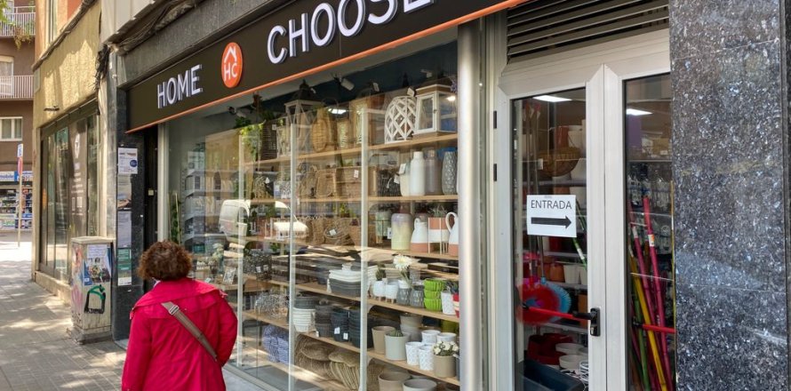 Propiedad comercial de 635 m² en venta en Barcelona, Cataluña, Spain № 1215