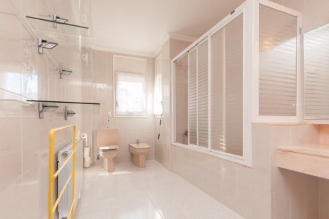 Купить виллу в Сан-Жуст-Десверн, Испания с 4 спальни, 284м², № 1216 - фото 28