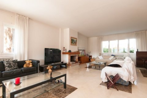 Купить виллу в Сан-Жуст-Десверн, Испания с 4 спальни, 284м², № 1216 - фото 11