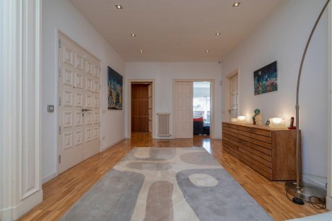 Купить квартиру в Барселона, Испания с 7 спален, 355м², № 1217 - фото 9