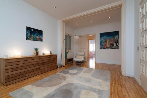 Купить квартиру в Барселона, Испания с 7 спален, 355м², № 1217 - фото 10