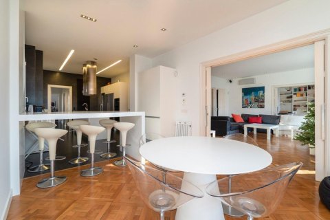 Купить квартиру в Барселона, Испания с 7 спален, 355м², № 1217 - фото 12