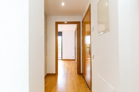 Купить квартиру в Сан-Кугат-дель-Вальес, Испания с 4 комнаты, № 1487 - фото 4