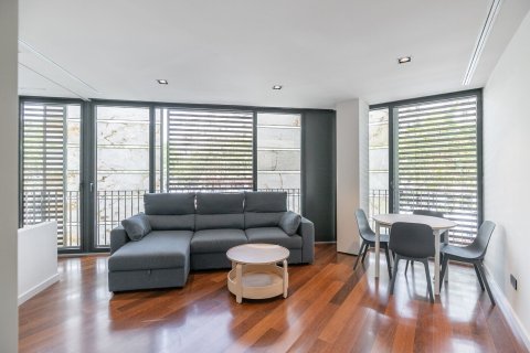 Квартира с 2 спальнями в Барселоне, Каталония, Испания № 1492