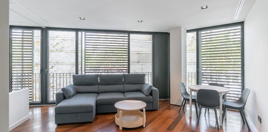 Квартира с 2 спальнями в Барселоне, Каталония, Испания № 1492