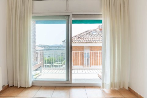 Купить квартиру в Сан-Кугат-дель-Вальес, Испания с 4 комнаты, № 1488 - фото 3