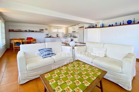 Купить дом в Кадакес, Испания с 12 спален, 420м², № 5934 - фото 23