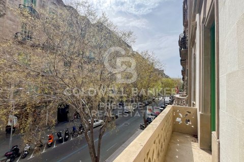 3 bedrooms apartment for sale in Barcelona, Catalonia, Spain № 5933 - photo 4