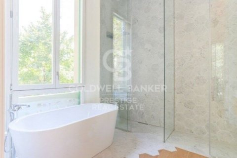 3 bedrooms apartment for sale in Barcelona, Catalonia, Spain № 5933 - photo 11