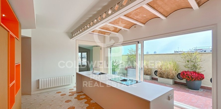 3 bedrooms penthouse for sale in Barcelona, Catalonia, Spain № 5931