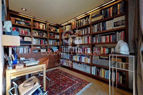 4 bedrooms apartment for sale in Barcelona, Catalonia, Spain № 5935 - photo 18