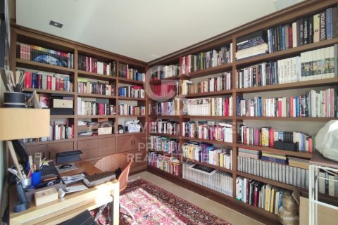 4 bedrooms apartment for sale in Barcelona, Catalonia, Spain № 5935 - photo 17