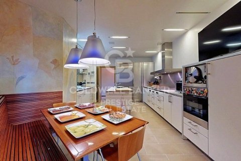 4 bedrooms apartment for sale in Barcelona, Catalonia, Spain № 5935 - photo 13