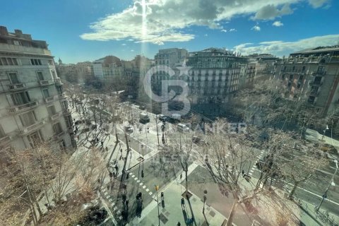 4 bedrooms apartment for sale in Barcelona, Catalonia, Spain № 5935 - photo 4