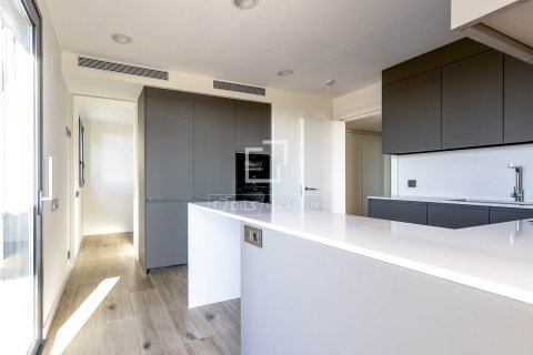 4 chambres penthouse à vendre à Esplugues de Llobregat, Barcelona, Catalonia, Spain № 4335 - photo 5
