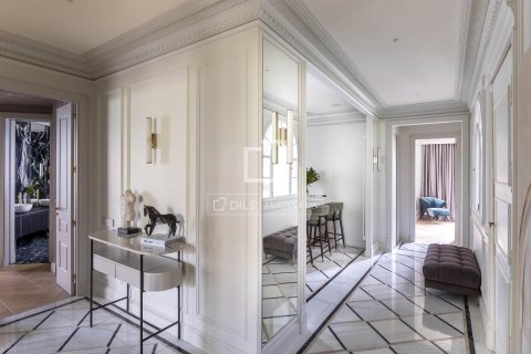 4 chambres apartment à vendre à Barcelona, Catalonia, Spain № 4336 - photo 5