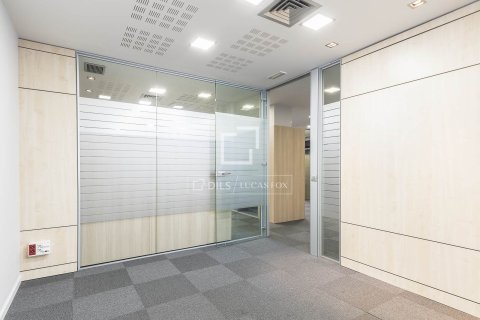 6 chambres apartment à vendre à Barcelona, Catalonia, Spain № 4334 - photo 20