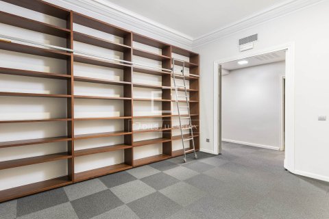 6 chambres apartment à vendre à Barcelona, Catalonia, Spain № 4334 - photo 23