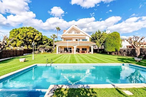 Купить виллу в Ситжес, Испания с 5 спален, 842м², № 6371 - фото 3