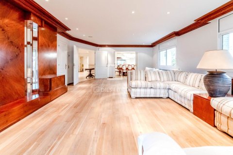 Купить виллу в Ситжес, Испания с 5 спален, 842м², № 6371 - фото 7