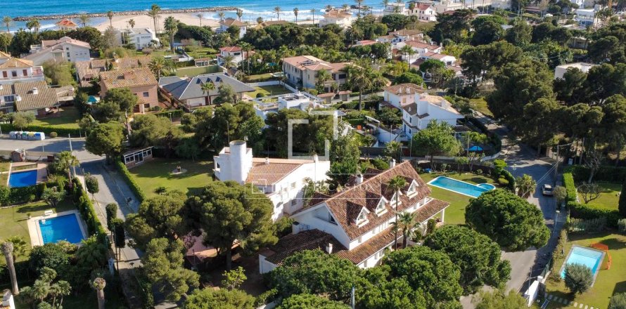 Вилла с 5 спальнями в Ситжесе, Барселона, Каталония, Испания № 6371