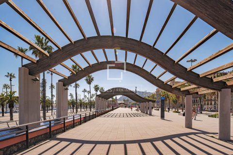 Купить квартиру в Барселона, Испания с 3 спальни, 192м², № 6373 - фото 17