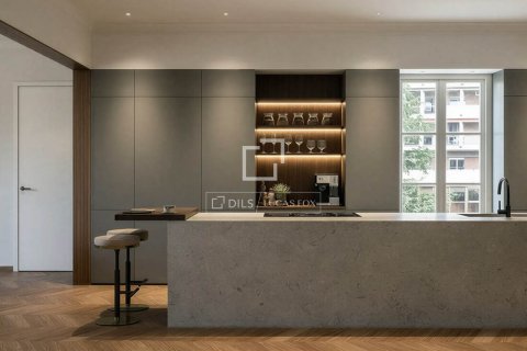 Купить квартиру в Барселона, Испания с 3 спальни, 192м², № 6373 - фото 3