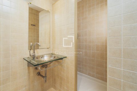 Купить квартиру в Барселона, Испания с 2 спальни, 63м², № 6374 - фото 22